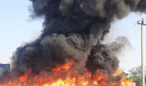 बाँकेको बाहुबली हर्बल उद्योगमा आगलागी, भारतबाट समेत दमकल ल्याइयो