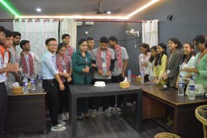 मिठो स्वाद र छिटो सेवाका कारण धनगढीमा जम्दै गाउँले रास्यो