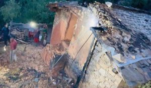 बैतडीको एक घरमा आगलागी, दुई तले घर नष्ट