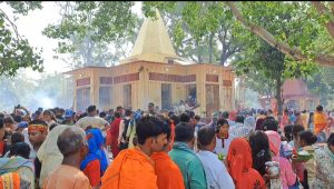 गङ्गा दशहराका अवसरमा बेहडाबाबा मन्दिरमा पूजाआजा गर्नेको घुुइँचो, यस्तो छ किम्बदन्ती