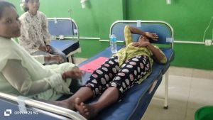 सशस्त्र प्रहरीले निर्घात कुटपिट गरेकी कञ्चनपुरकी महिला अस्पताल भर्ना – दोहोरो झडप भएको सशस्त्र प्रहरीको भनाइ