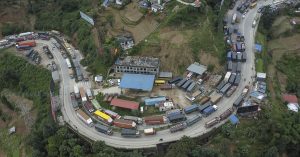 काठमाडौंबाट लामो दुरीका सवारी साधनहरू छुट्न थाले