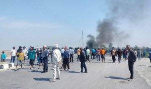 कञ्चनपुरमा चार लेन पुलको तटबन्ध निमार्णका लागि बिरोध