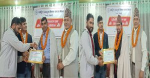 कैलालीका पत्रकार द्वय जोशी र आचार्य सम्मानित