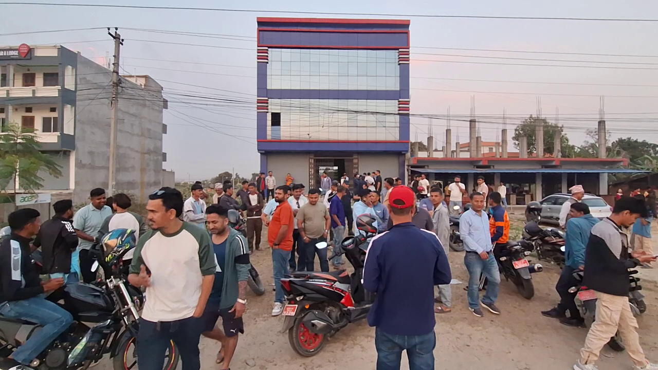 एमाले अध्यक्षका छोरा पक्राउ, घरमा खानतलासी