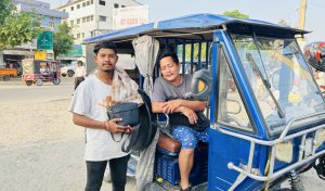 वनखेतमा राति हराएको ड्रोन क्यामरा फिर्ता