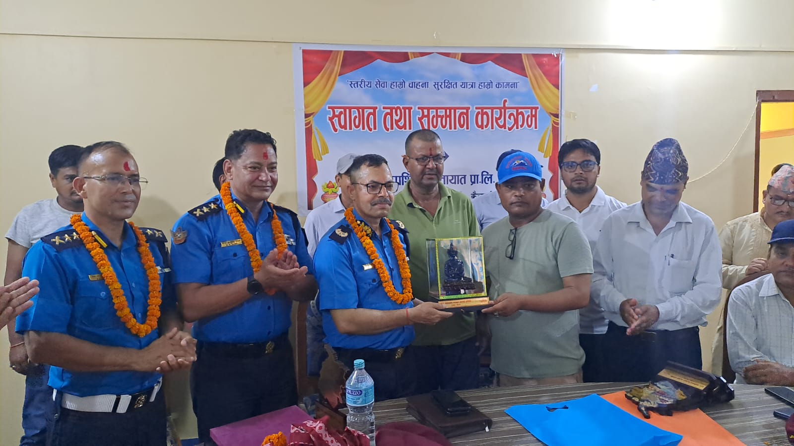 सुन्दर सुदूरपश्चिम यातायात द्वारा नव आगन्तुक प्रहरी प्रमुखहरुलाई स्वागत र सम्मान