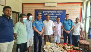 भारतको बेंगलुर बाट चोरी भएका लाखौँको गरगहना तथा नगद रकम सम्बन्धित धनीलाई फिर्ता