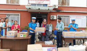 ट्राफिक प्रहरीलाई ३० लाख बराबरको सामाग्री सहयोग