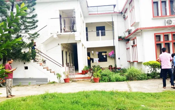 कर्मचारी र स्थानीयले बचाएका मन्त्रालय र मातहतका निकाय