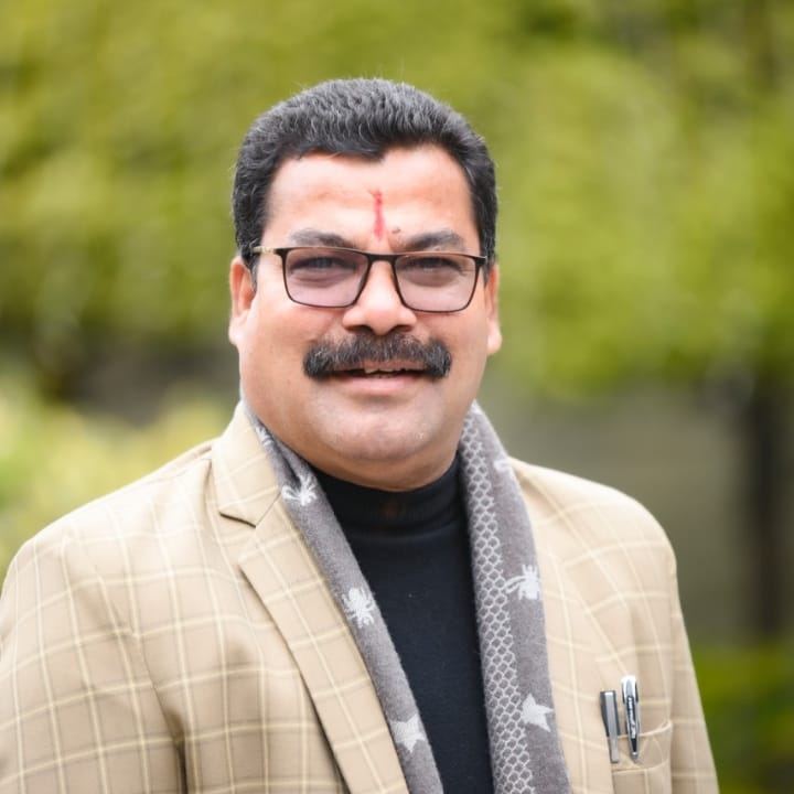 नजिक वा टाढाको ब्यक्ति नभनी कारबाहीका लागि सघाउने नेपाली काँग्रेस केन्द्रिय सदस्य वडको प्रतिवद्धता