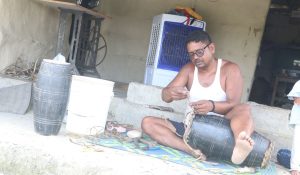 पुर्ख्यौली पेसा सङ्कटमा परेपछि विकल्प खोज्दै बादी समुदाय