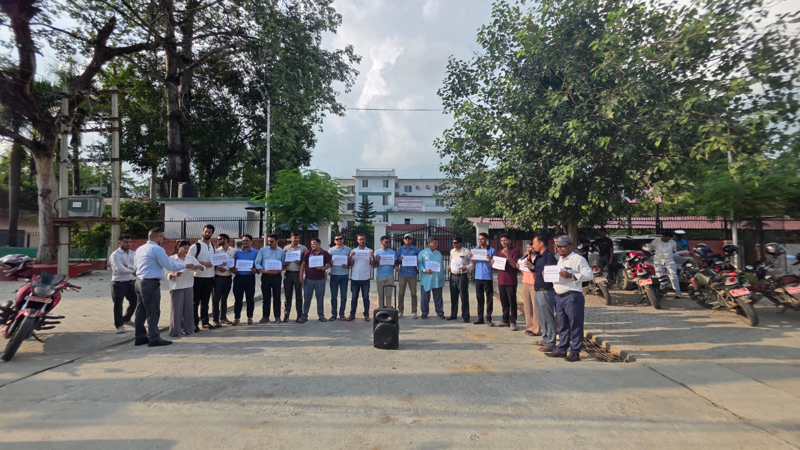 सुदूरपश्चिममा सामाजिक सञ्जाल बन्द गरेकोप्रति सञ्चारकर्मीको विरोध