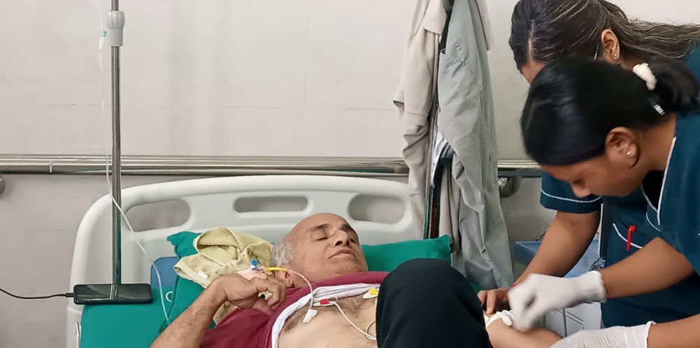 गेटास्थित सहिद दशरथचन्द्र स्वास्थ्य विज्ञान विश्वविद्यालयमा डा. केसीको स्वास्थ्य अवस्था कमजोर