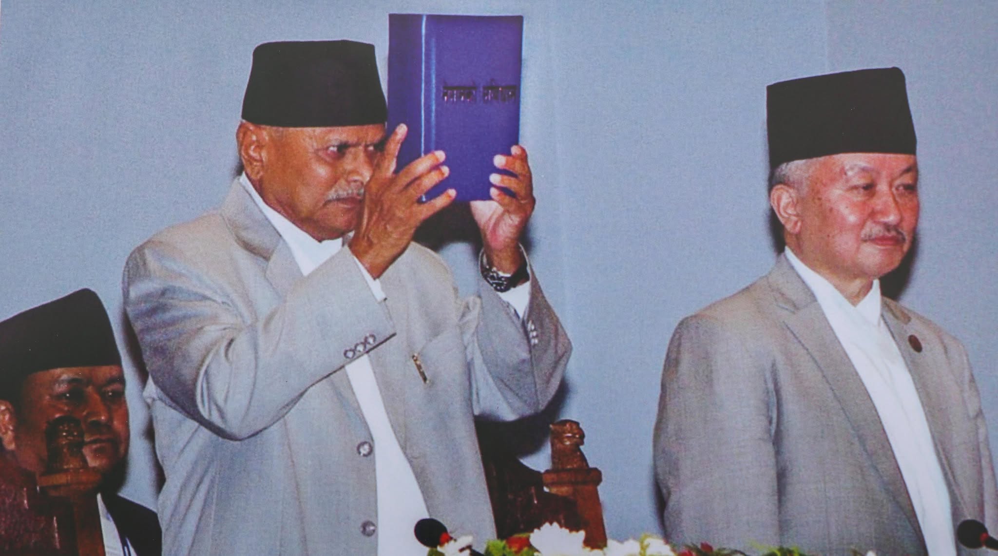 सरकारमा उत्सव, नागरिकमा निराशा