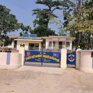 अत्तरियामा पसलेसँगको एक सय रुपैयाँको लफडा जब प्रहरीमा पुग्यो…