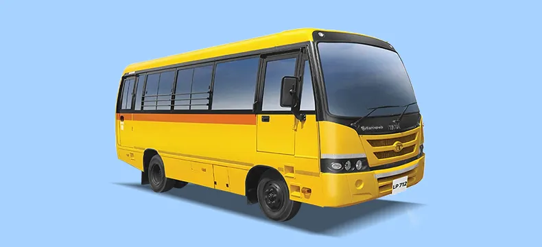 कैलालीमा स्कुल बसको ठक्करबाट १३ वर्षीय बालकको मृ!त्यु