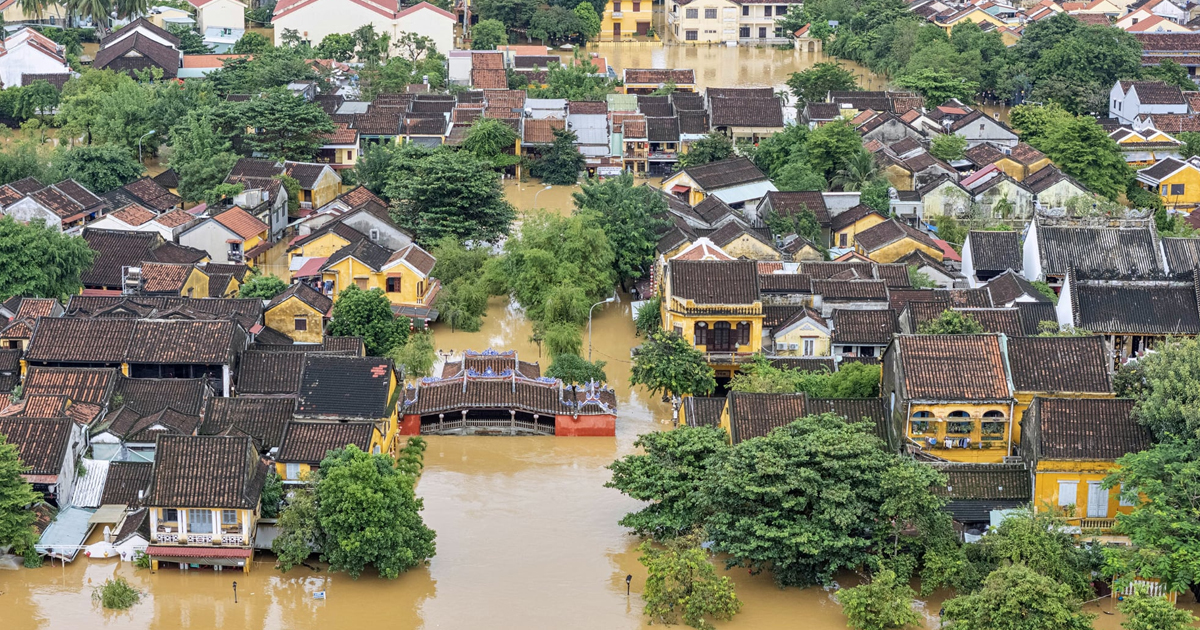 भियतनाममा भीषण बाढी, ३५ जनाको मृत्यु, हजारौँ घर डुबानमा