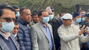 काठमाडौंको फोहोर व्यवस्थापनमा शहरी विकास मन्त्री घिसिङको पहल, बञ्चरेडाँडा पुगे