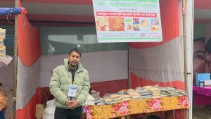 सुदूरपश्चिम महोत्सवमा बझाङका रैथाने बालीको चमक, जयपृथ्वी–५ का कृषक दिपक सिंहले चिनाउँदै बझाङ