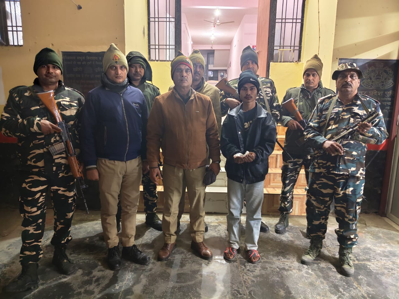 भारत-नेपाल सीमामा उच्च सतर्कता: ७.०७ ग्राम ब्राउन सुगरसहित नेपाली युवक पक्राउ