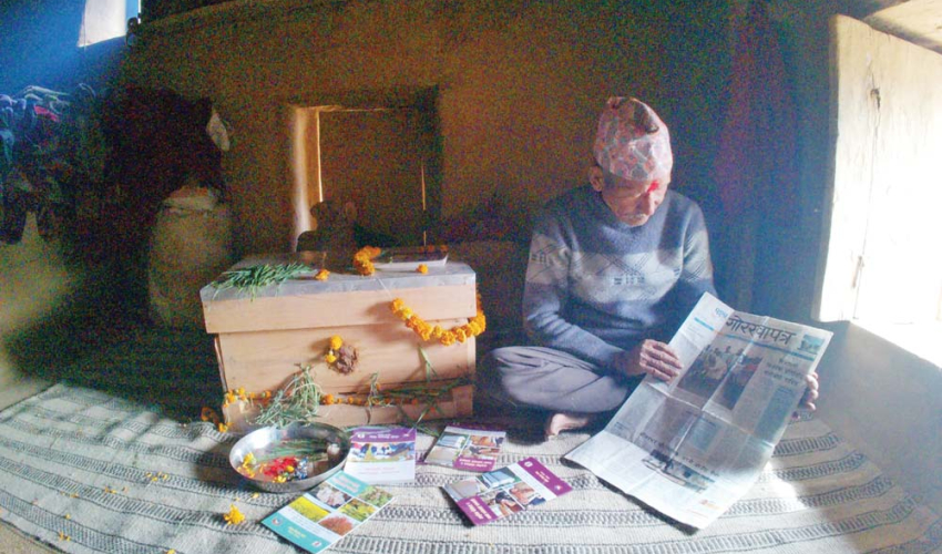 बाजुराका ८१ वर्षीय नरजित रावल देशकै उत्कृष्ट मौरीपालकका रूपमा सम्मानित