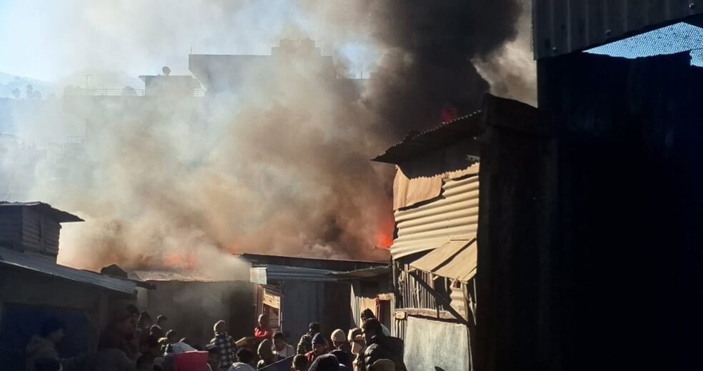 बझाङको चैनपुरमा आगलागी