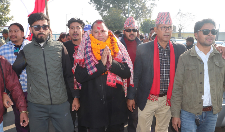 काँग्रेस कैलाली–४ का उम्मेदवार गोरख विष्ट निर्वाचन क्षेत्रमा प्रवेश