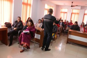 ‘निर्वाचनमा श्रीमतीलाई फलानो पार्टीमा भोट हाल्नु भनेर दबाब दिन पाइँदैन’