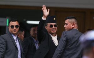 भीआईपी सवारीमा सडक ठप्प पार्ने परम्परा अन्त्य गर्न गृहमन्त्रीको निर्देशन