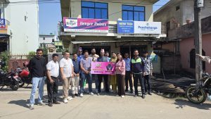 भाग्य चम्कियो: ब्रर्जर पेन्ट किन्दा धनगढीका डिल्ली राज भट्टले जिते हिराको हार!