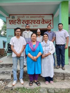 जुगेडामा स्वास्थ्य केन्द्रलाई सहयोग: ज्येष्ठ नागरिक निःशुल्क चिया घरद्वारा पंखा जडान