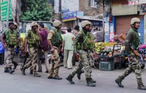 जम्मू–कश्मीरमा आतंककारी हमला, गस्तीमा रहेका प्रहरीको गोली हानी हत्या